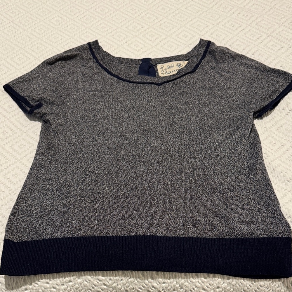 Fielel Flower Top with Button Back